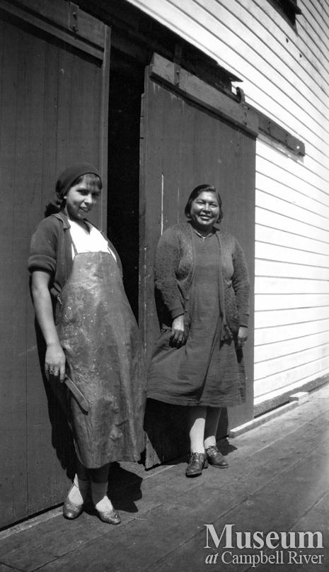 Eleanor Cliffe and Elizabeth Quocksister