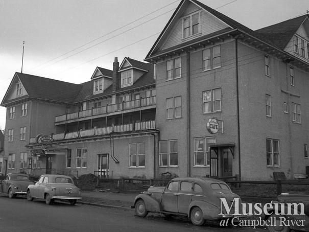 The third Willows Hotel, Campbell River
