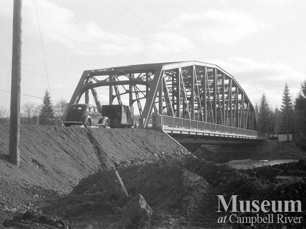 New bridge over the Campbell River