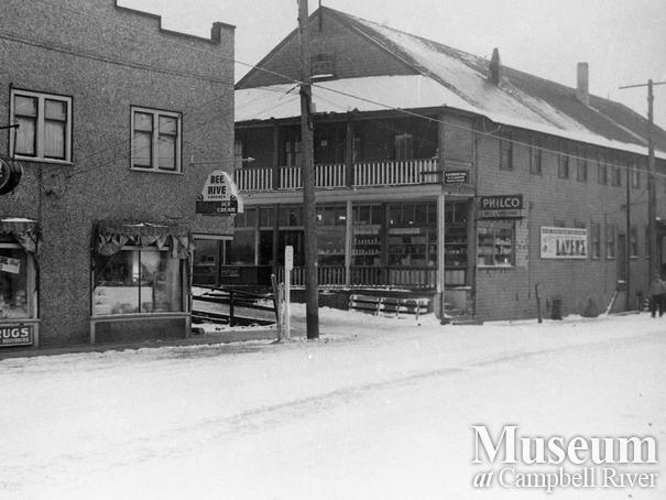 Laver's and the Bee Hive Café