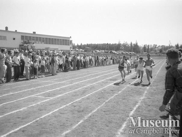Campbell River school track and field race