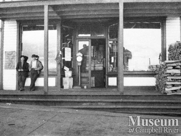 Campbell River Trading Co., store, Campbell River