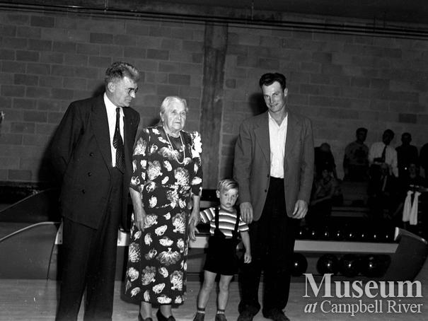 Opening of "T" bowling alley,  Campbell River 