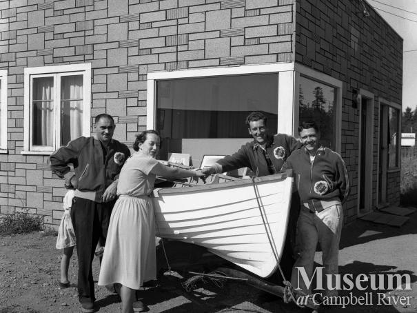 Members of the Campbell River Kinsmen Club