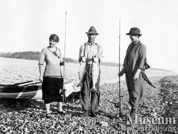 Herbert and Dolly Pidcock with Mrs. Wiborn