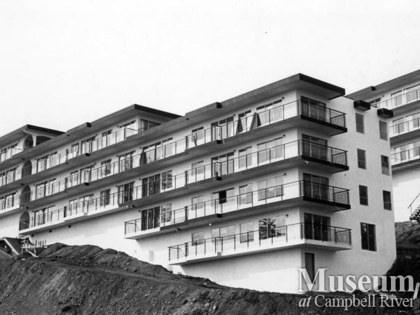 Terrace View Apartments under construction, Campbell River