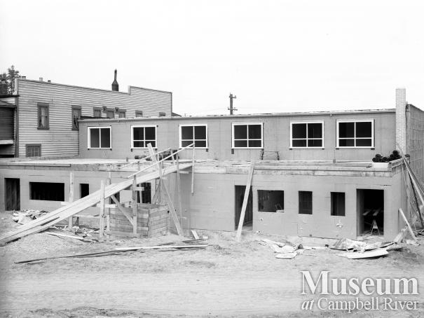 L&H block under construction, Campbell River