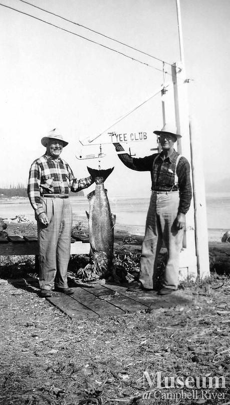 Cougar Smith and Wallace McMillan at scales