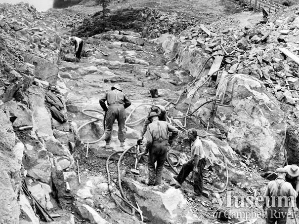 Construction of the John Hart Dam