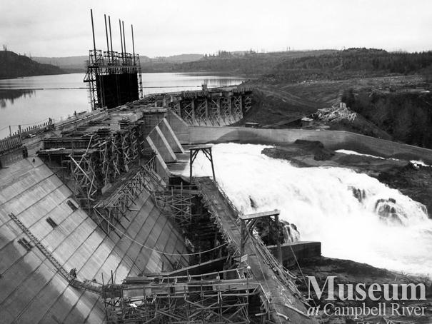 Construction of the John Hart Dam
