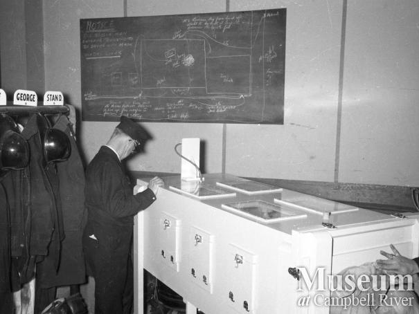Campbell River Fire Department with new Iron Lung 
