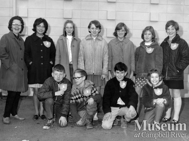 Roller skating class which received first session awards